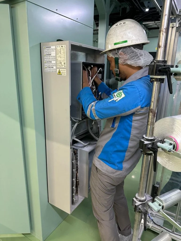 Kerusakan komponen AC Panel dapat dicegah dengan memanfaatkan layanan purna-jual dari PT Rechand Elektrikindo berupa  inspeksi berkala dan cleaning.